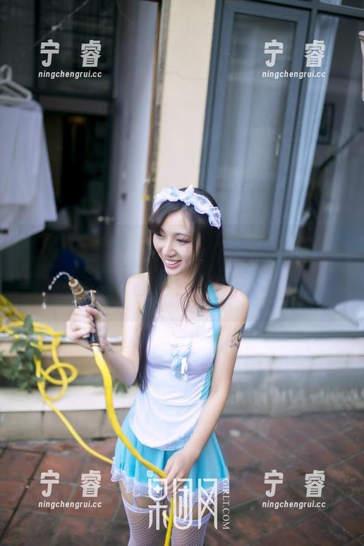 GIRLT果团网 - 王语纯给你带来一组：看“女孩”的全新开启！哦，这是什么姿势？