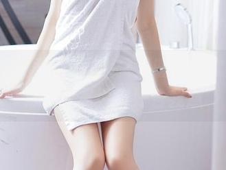 GIRLT果团网 – 慵懒又温暖，黄歆苑的日常私房写真刚好合我意