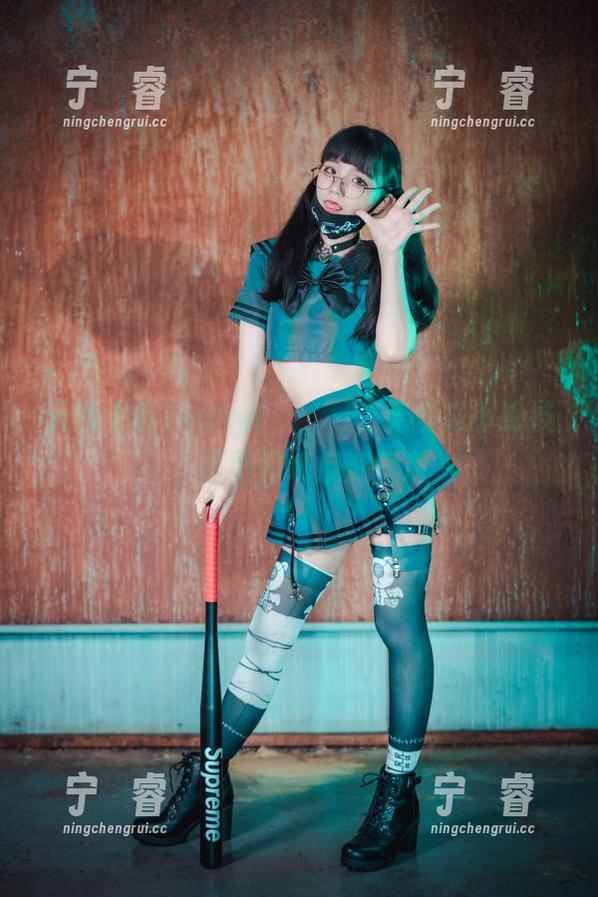 天台上的Jenny(정제니)，无圣光小绝技，原图闪现反派气质