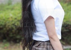 MFStar模范学院 – 汐汐爱吃草莓白色套图：土豆然后是土豆，怎么法式也变得这么简单？