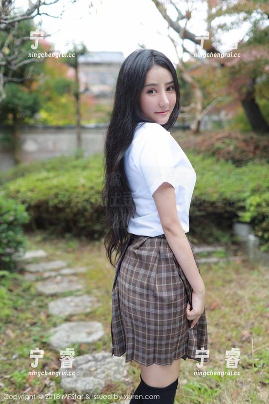 MFStar模范学院-汐汐爱吃草莓 MFStar模范学院 - 汐汐爱吃草莓白色套图:土豆然后是土豆,怎么法式也变得这么简单?