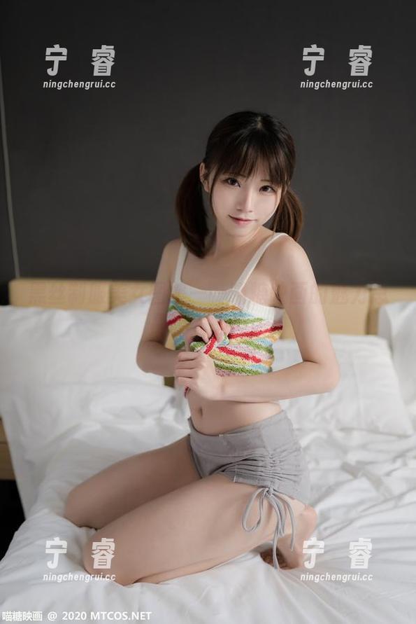 MTYH喵糖映画 黑丝制服美女图集——喵糖映画的魅力总是让人上瘾。