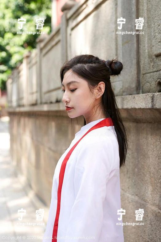 MiiTao蜜桃社-李颖诗 MiiTao蜜桃社 - 精选李颖诗:制服里的“无辜小模样”