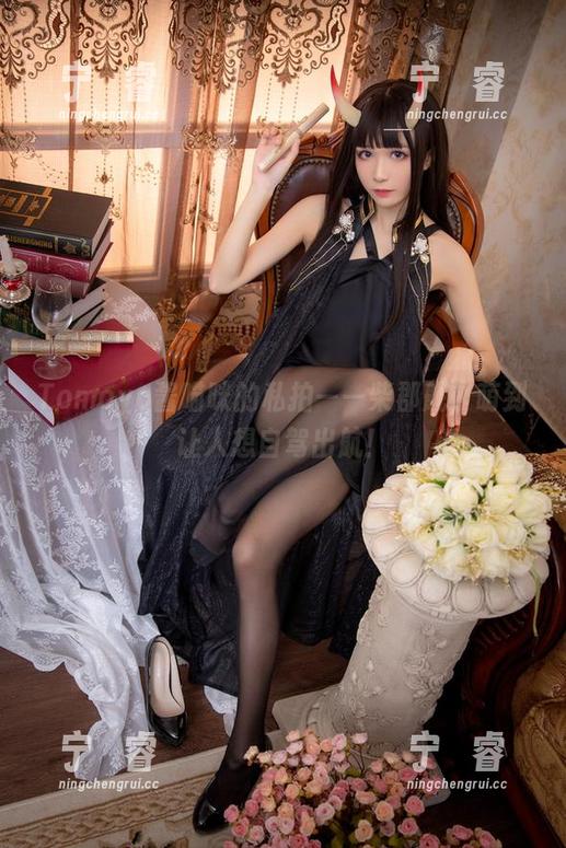 Tomoyo酱喵咪的私拍——柴郡舰，萌到让人想自驾出航！
