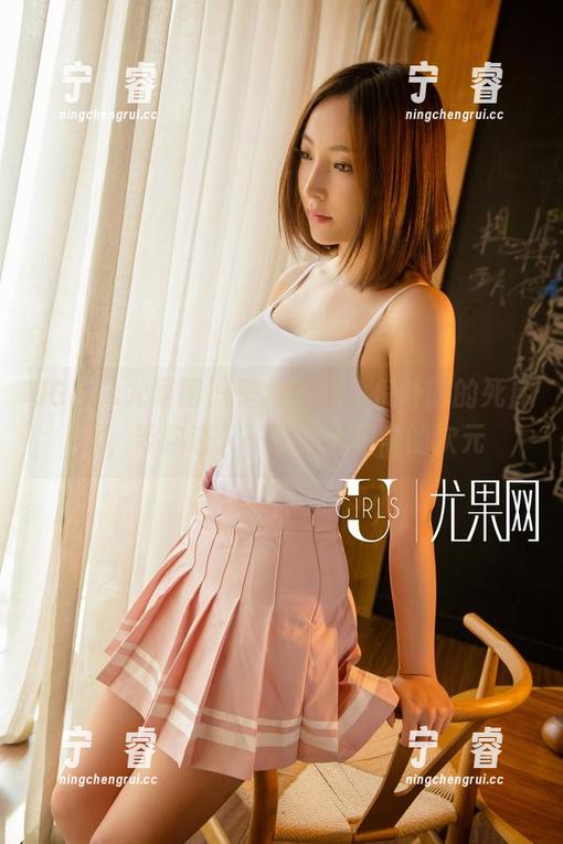 UGirls尤果网 - 壁纸下载，倪叶腾的死库水，带你进入一个不太正常的次元