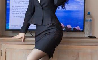 XIAOYU语画界 – 有种袜子叫cherry绯月樱，她的高清分享让人无法抗拒