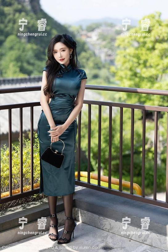 XIAOYU语画界-绯月樱cherry XIAOYU语画界 - 图集漫游:绯月樱cherry的清纯映像,像风从耳边一掠而过