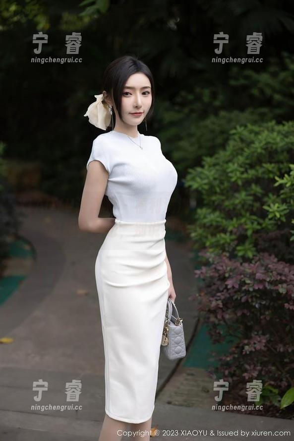 XIAOYU语画界-芝芝Booty XIAOYU语画界 - 福利满满,芝芝Booty的翘臀图包,别说我没提醒你!