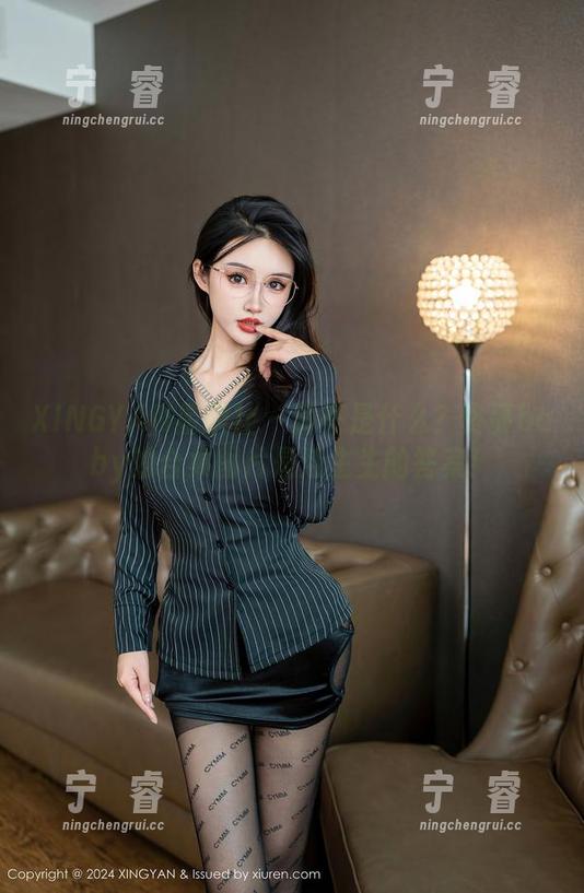 XINGYAN星颜社-佟蔓baby XINGYAN星颜社 - 油亮是什么?佟蔓baby的合集图片是活生生的答案!