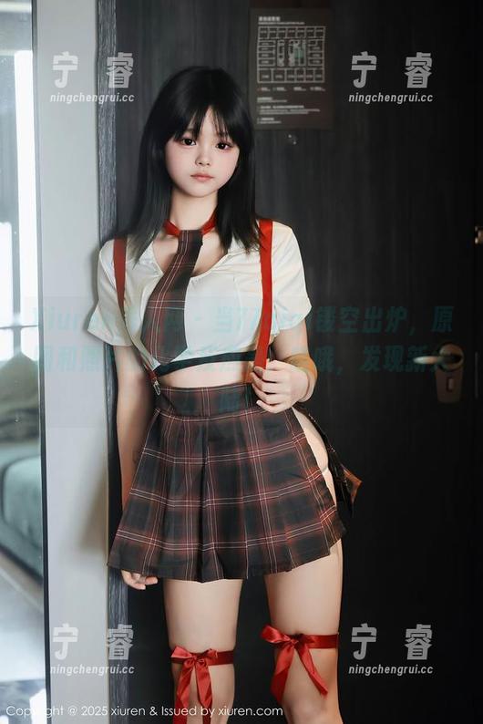 Xiuren秀人网-77qiqi Xiuren秀人网 - 当77qiqi镂空出炉,原图和照片的化学反应是:哇哦,发现新大陆!