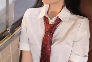 Xiuren秀人网 – 分享刘婷婷的眼镜合集：每副眼镜都有自己的小脾气