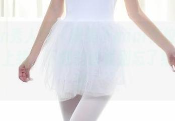 Xiuren秀人网 – 糯美子mini在校园留影：美图上线，下载的时候别忘了给我点个赞。