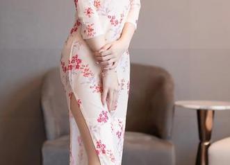 Xiuren秀人网 – 薇薇酱的体操服身体测验：什么叫真正抗压？
