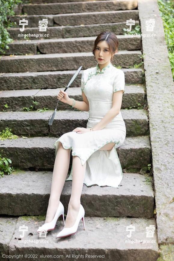 Xiuren秀人网-谢小葱 Xiuren秀人网 - 谢小葱的白色演绎,更新,看完我的心里是空白状态!