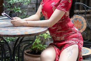 YouMi尤蜜荟 – Yumi尤美礼服写真：这是在拍写真还是在争夺壁纸设计奖？