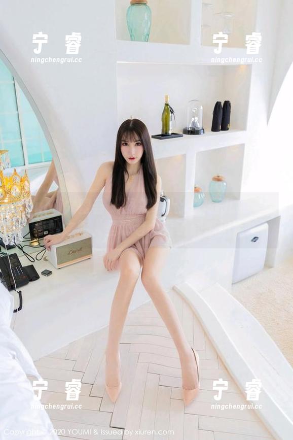 YouMi尤蜜荟 - 图集奉上：刘钰儿的圣诞奇妙之旅，圣诞老人看了都想招手！