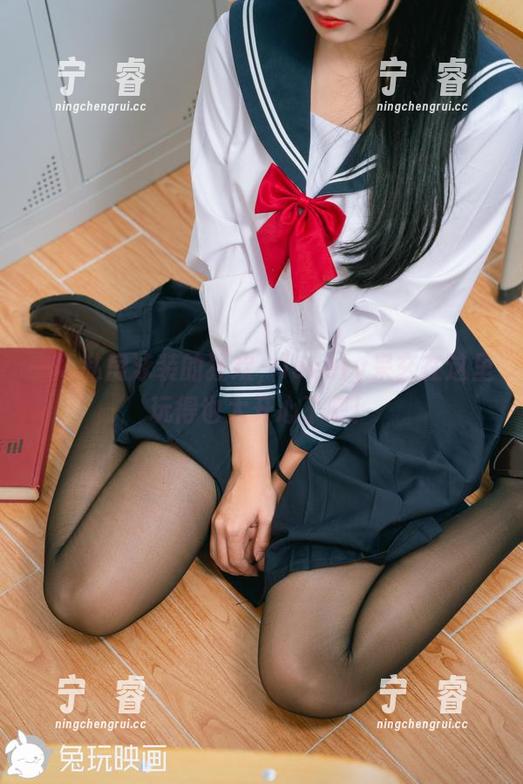 一场私房泳装的狂欢，lovely呆玄在这里玩得也太开心了吧！
