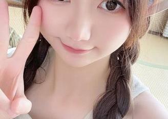 nagisa魔物喵的短裙高清图集：倒不是说裙子多好看，只是看着让人放松，就这样…