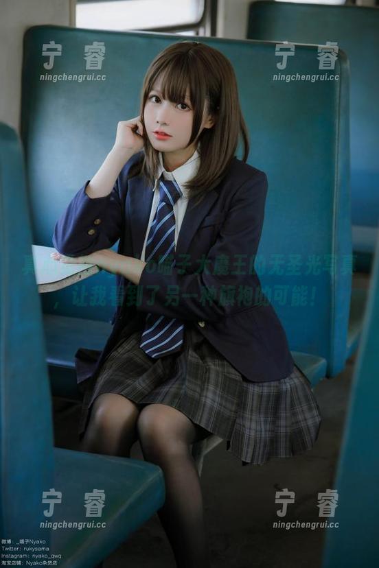 真心觉得nyako喵子大魔王的无圣光写真，让我看到了另一种旗袍的可能！