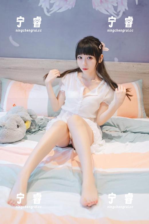 usejan蓝蓝 usejan蓝蓝写真,等风来,脑海停留的几分钟