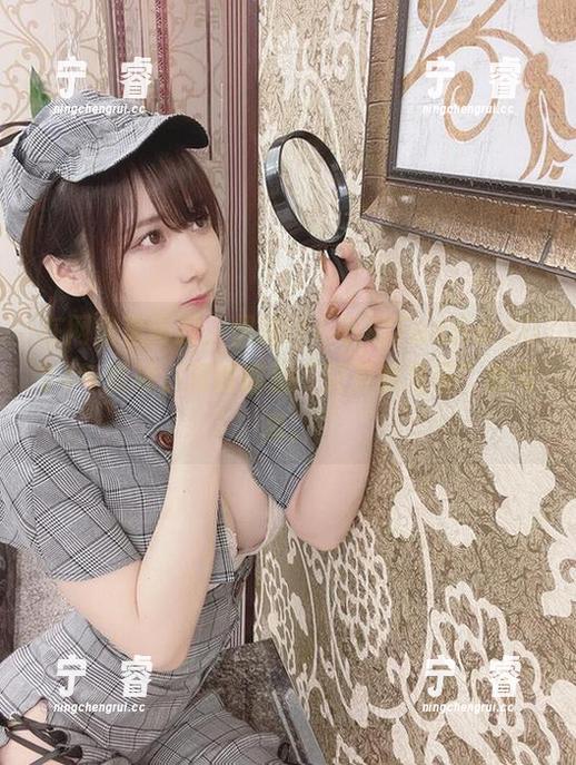 在网盘里闲逛，偶遇けん研的Fantia-2024年投稿，满眼都是“又见新发现”的写真。