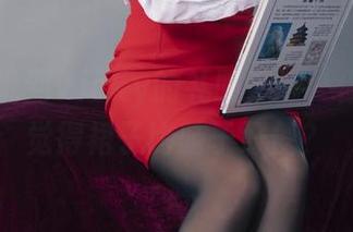 丽柜 – 说到Vicky的礼服资源，你有没有觉得裙子比脑子好使？