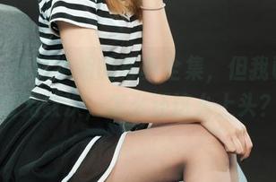 丽柜 – 菲菲学姐的写真全集，但我已经看过无数次，怎么还这么上头？