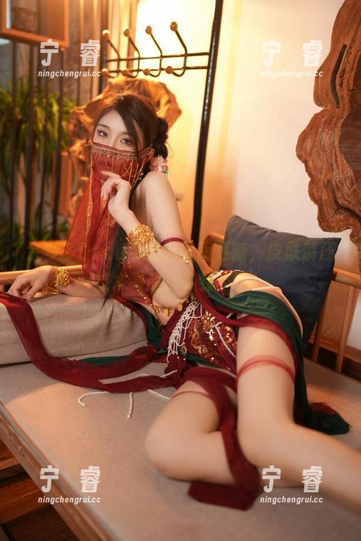 余多多Dudu带来的美图更新，皮肤解压技术高超，爽到不行！