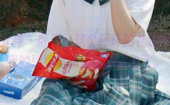 初夏女神 – 卧槽，这个环环的礼服原图，我的壁纸需求直接被承包了。