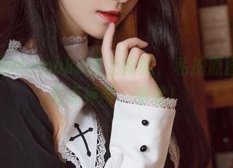 当南桃Momoko碰上妹妹，私拍原图好像有点神奇，哈哈！