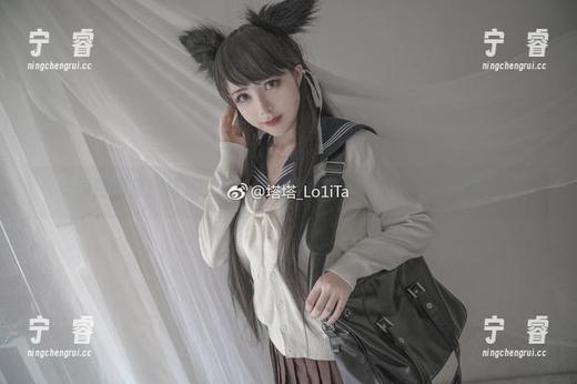 塔塔_Lo1iTa 免费图集:塔塔_Lo1iTa学姐教你如何优雅地逃课?