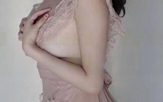 微密圈 – 奶宝妹纸在线，一部泳池的活色生香