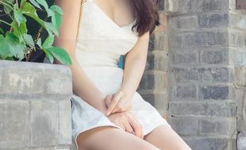 尤果网 – 高清版王语纯校服：一股清新的风，下载后自带回忆功能。