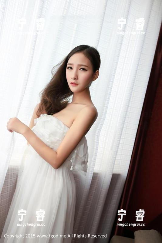 推女神 - 精选牛仔女郎：岑苑之barbiebaby的作品集，或许是青春的错位梦境