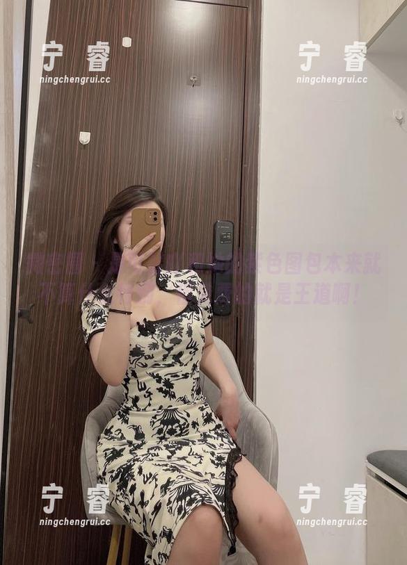 是可馨吖 微密圈 - 是可馨吖和她的紫色图包本来就不算什么特别,但免费的就是王道啊!