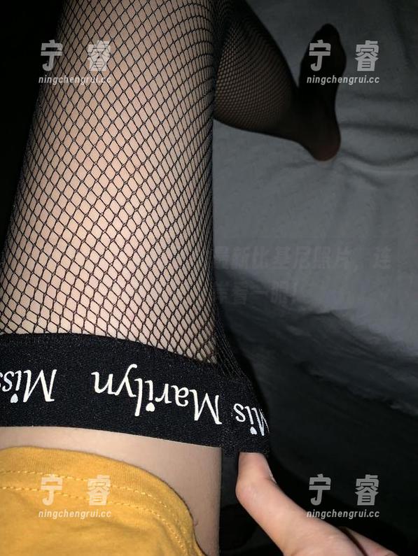 桃脱了 微密圈 - 看桃脱了的最新比基尼照片,连海浪都想上岸看一眼!