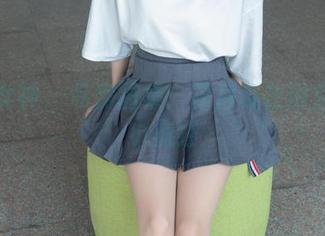 梦丝女神 – 私房图集：花月舞在浴室的小小疯狂