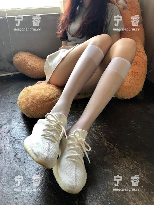 梦里一只喵 微密圈 - 在旅拍中,发现了“梦里一只喵”的精选写真哲学