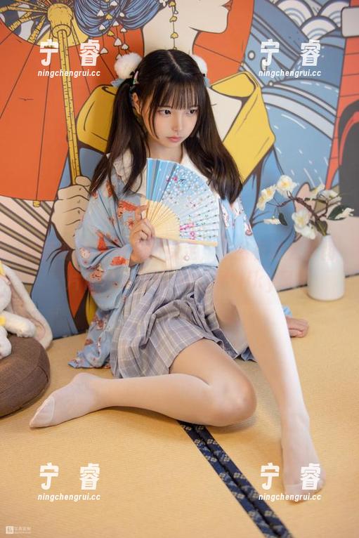 森萝财团-小奶糕Milky 森萝财团 - 可爱的裸足,居然有这么多图片你没见过的小奶糕Milky风