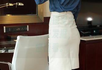 模范学院 – 软软酱的镂空全集，原图里似乎藏着点什么，快来发掘，不过我想我得慢慢看。