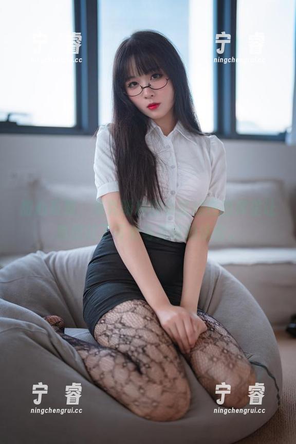 甜心系列，海克斯科技小蛋糕在图库里让我想起了可爱与美味的结合。