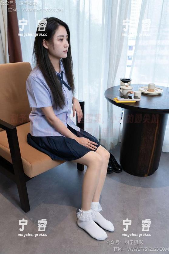 甜予摄影-小云 甜予摄影 - 免费肉丝图集,小云的脚尖加固秘籍,附赠小插曲!