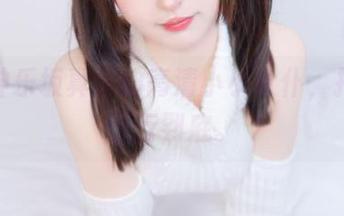 看！神乐坂真冬的高清小小女仆，把可爱进行到底。
