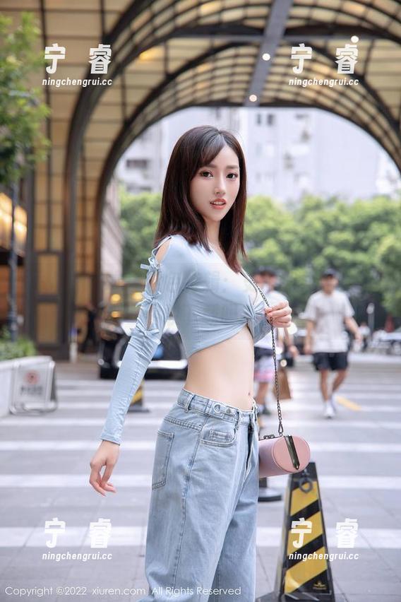 秀人网-史雨姐姐 秀人网 - 本周白色特辑:史雨姐姐合集,你敢下载吗?
