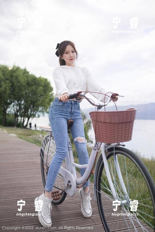 秀人网-周慕汐baby 秀人网 - 周慕汐baby,原图中的暗黑厨娘,不需要圣光也有光彩