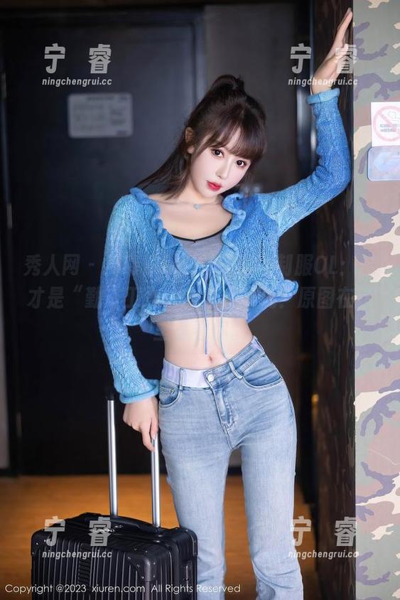 秀人网 - 周慕汐fairy的职场制服OL：这才是“勤奋工作”的真正表现？原图在这里等着你。