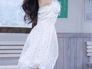 秀人网 – 一览汁汁的纯白写真，高清情况下，连衣服都显得多余！