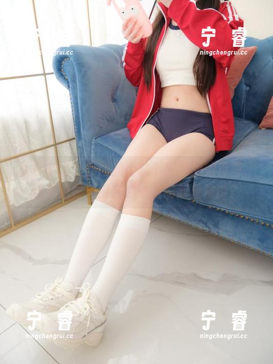 紧急企划 - 美图加上林书辞的厨娘造型，这难道是…厨艺和颜值的双重挑衅？