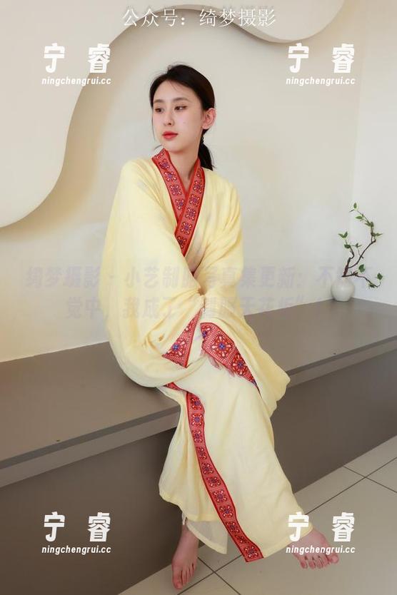 绮梦摄影-小艺 绮梦摄影 - 小艺制服写真集更新:不知不觉中,我成了“制服天花板”!