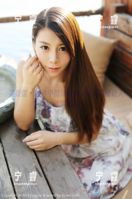 美媛馆-沫晓伊 美媛馆 - 图片中的沫晓伊,夏日风情让人欲罢不能